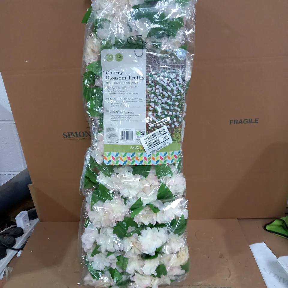 CHERRY BLOSSOM TRELLIS 180 X 60 CM  RRP £32.99