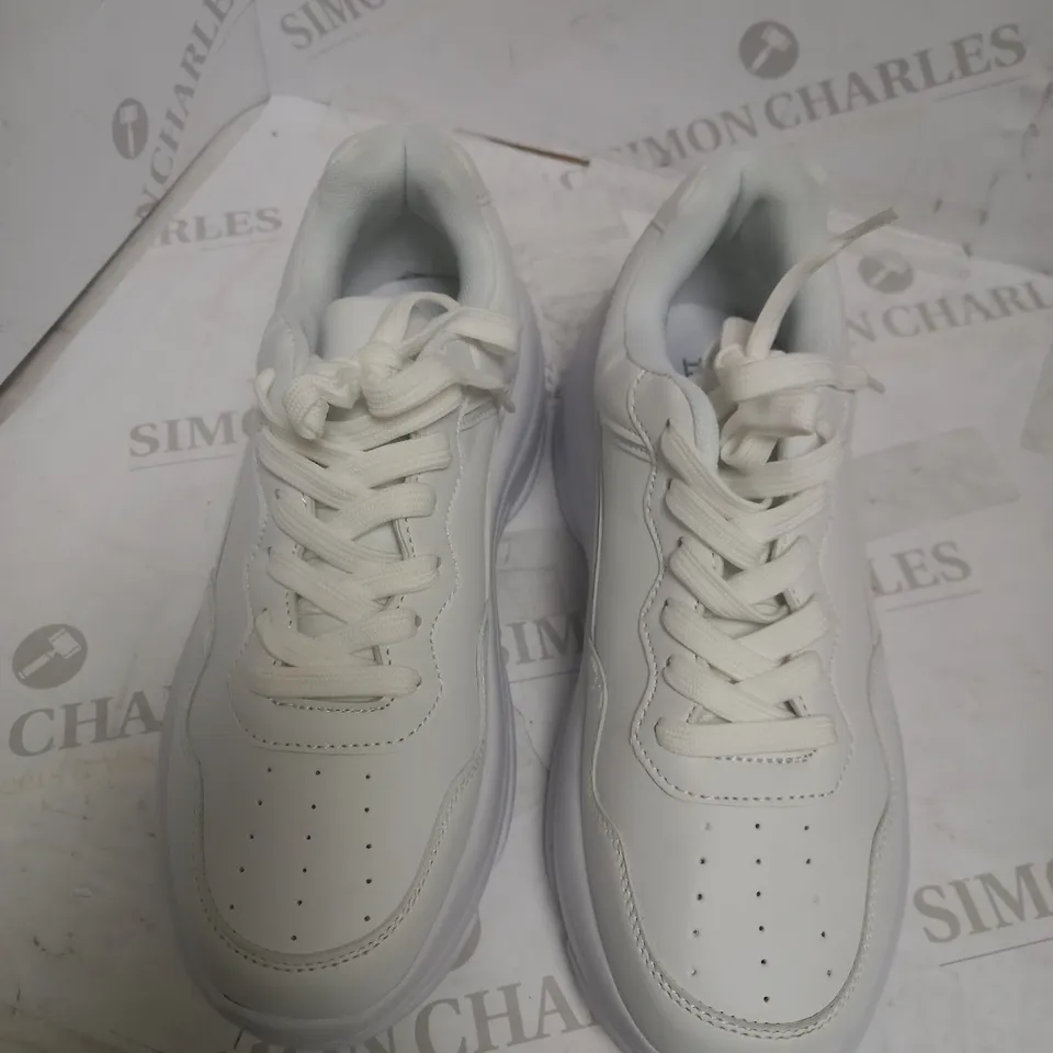 TRUFFLE COLLECTION CHUNKY WHITE TRAINERS UK 7 