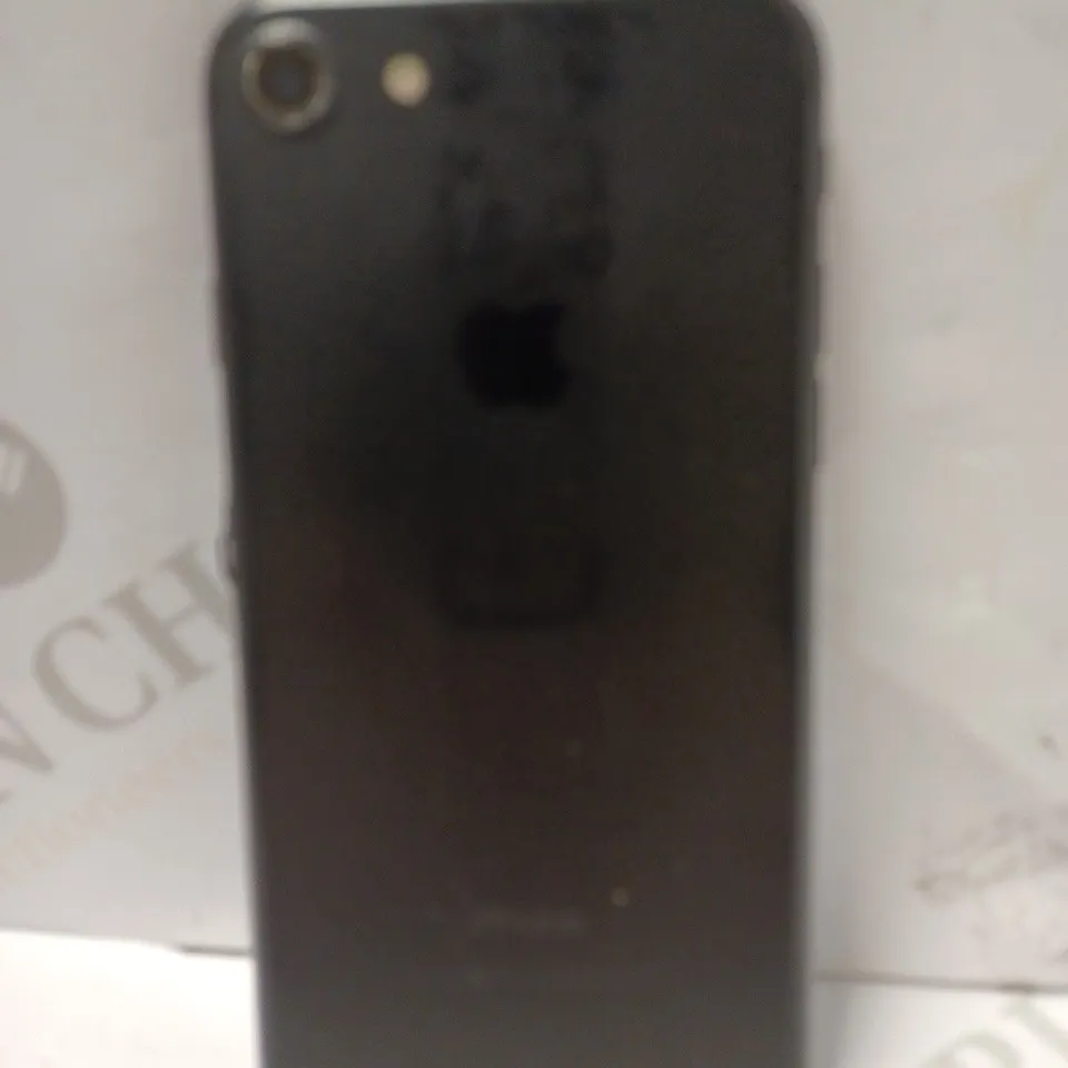 APPLE IPHONE 7 (A1778) SMARTPHONE