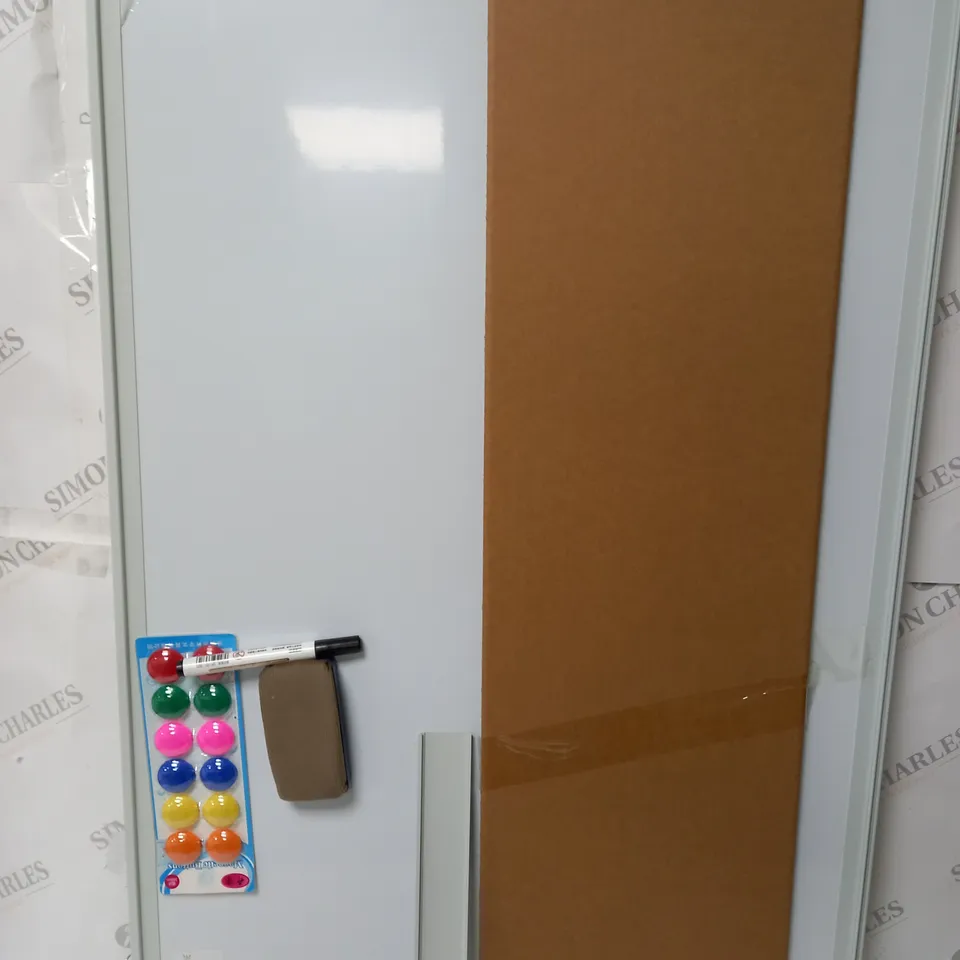 BOXED WHIGHT BOARD WITH MAGNETIC PLACERS, PEN AND ERASER 