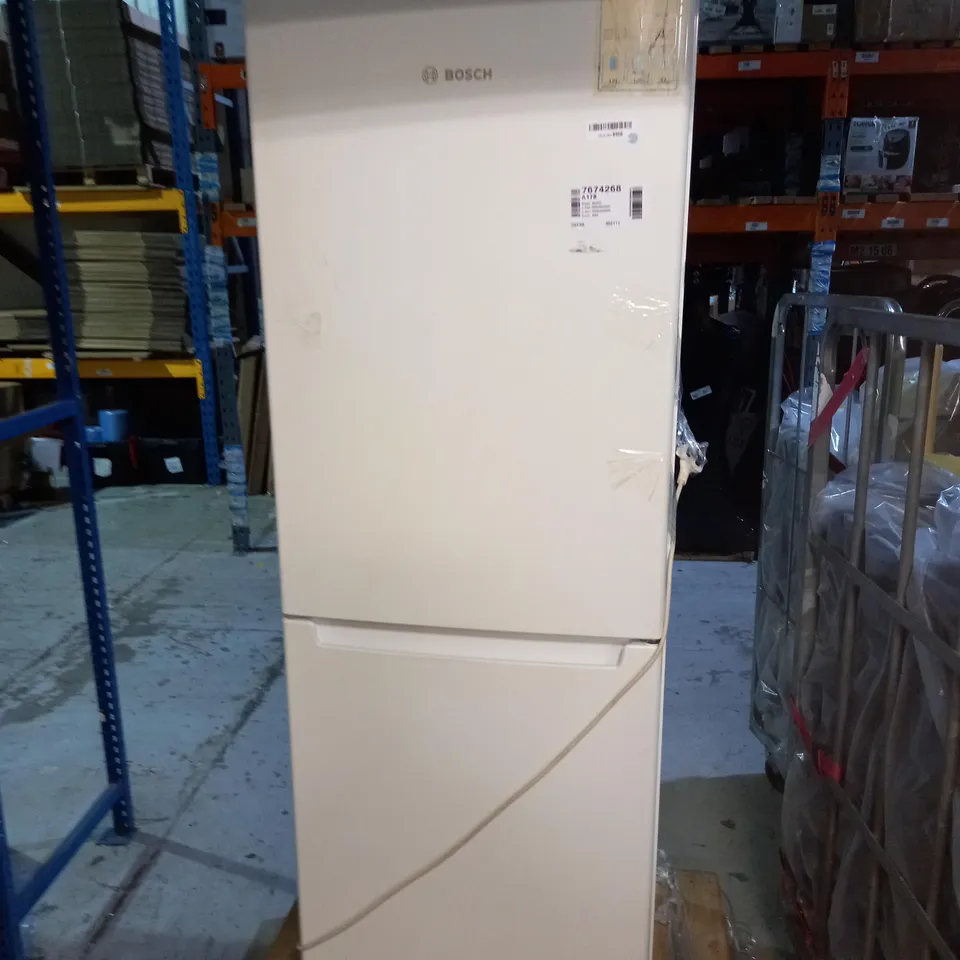 BOSCH KGN34NWEAG SERIE 2 FREESTANDING FRIDGE FREEZER, NO FROST, PERFECTFIT, MULTIBOX, SUPERFREEZE, MULTIAIRFLOW AND REVERSIBLE DOORS,
