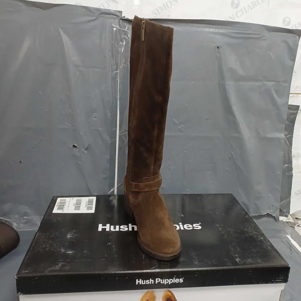 BOXED HUSH PUPPIES BUCKLE KNEE BOOT SIZE 5 