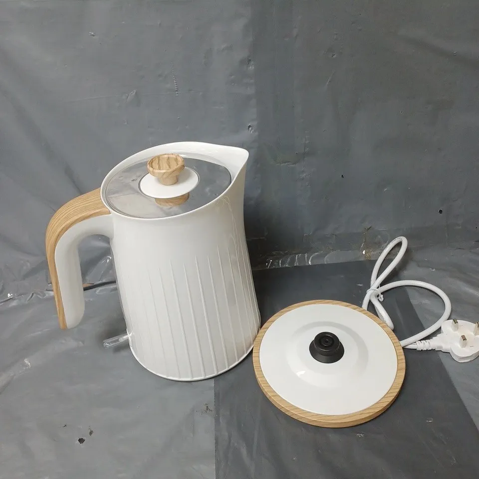 BOXED HOME FAST BOIL WHITE & WOOD EFFECT KETTLE