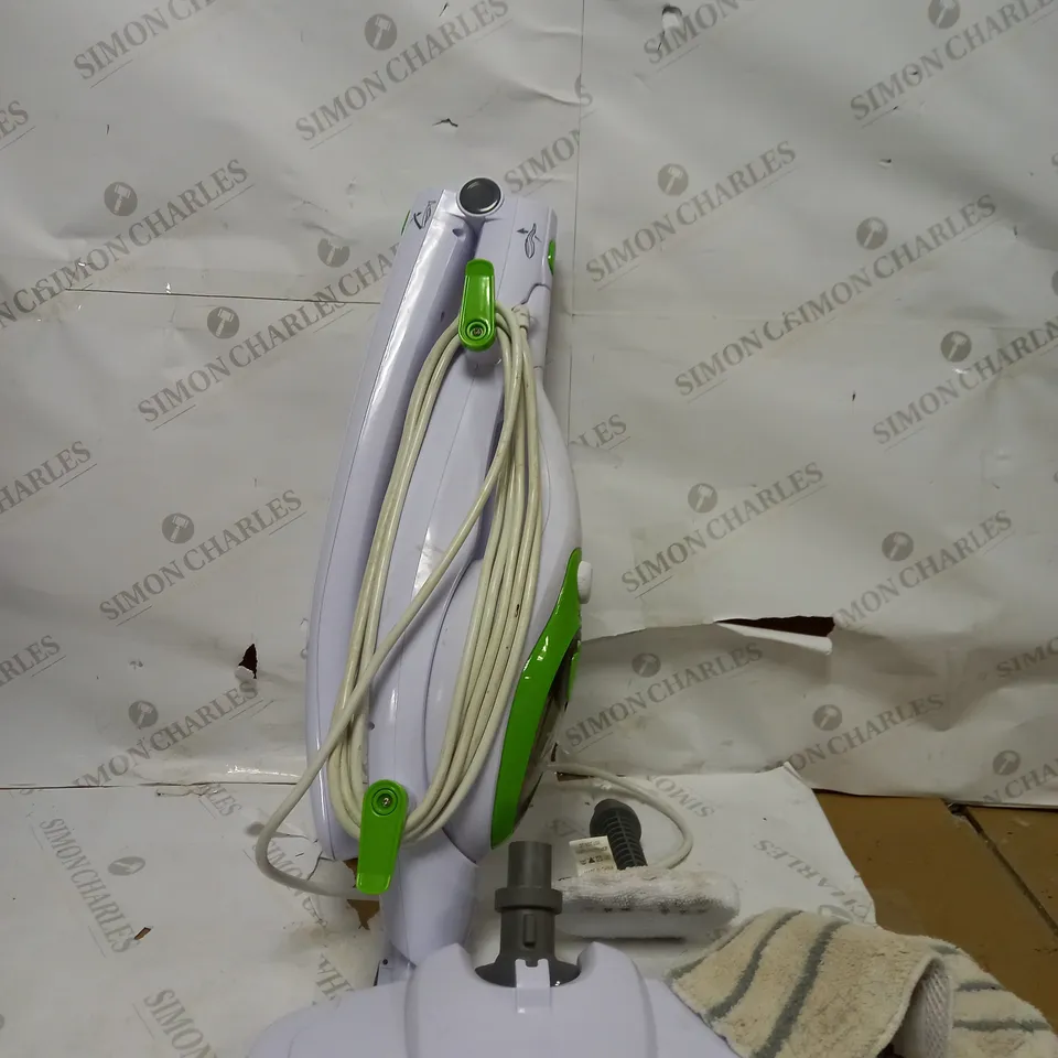 MORPHY RICHARDS STEAM CLEANER