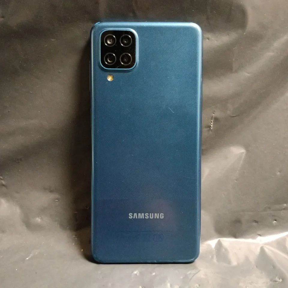 SAMSUNG GALAXY A12 MOBILE PHONE IN BLUE