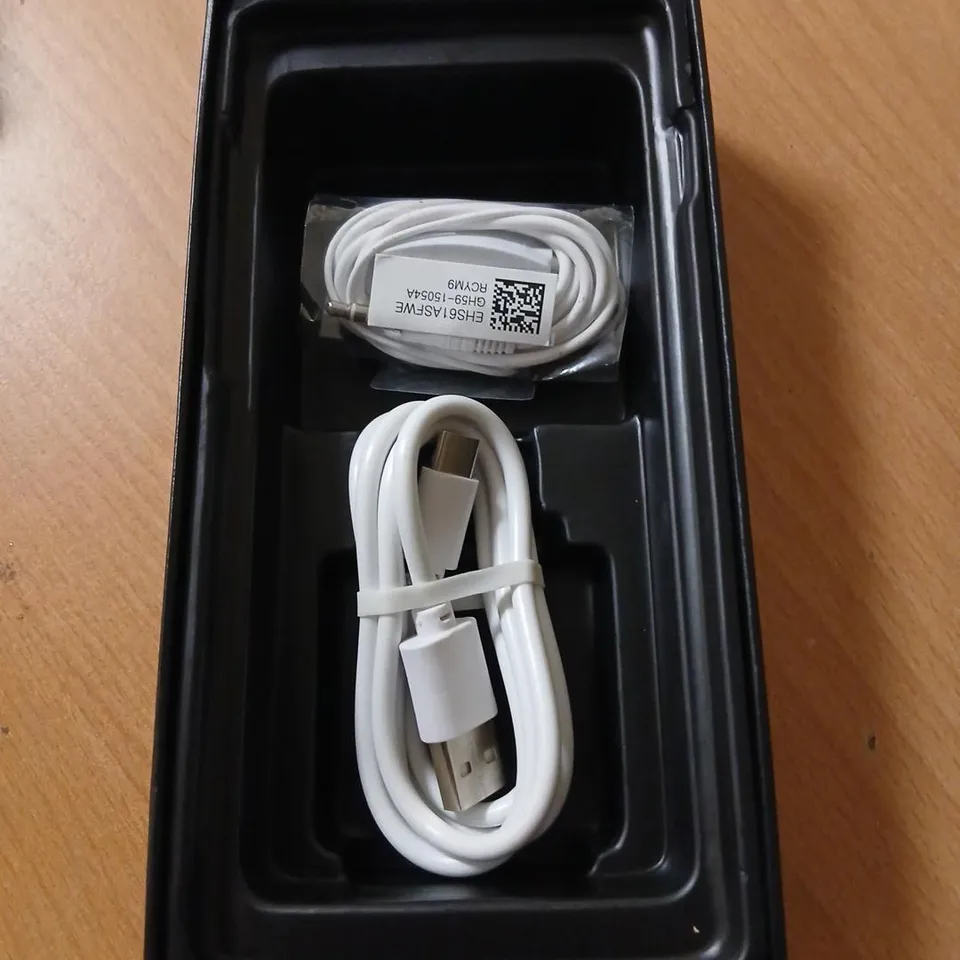 SAMSUNG GALAXY S10+ SMARTPHONE – BLACK, BOXED WITH CHARGER AND USB-C CABLE (EUROPEAN SIM CARD ONLY)