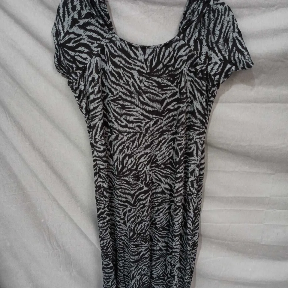 UK 12 ZEBRA PRINT DRESS – WOMEN'S GREY & BLACK BRAND LIQUORISH