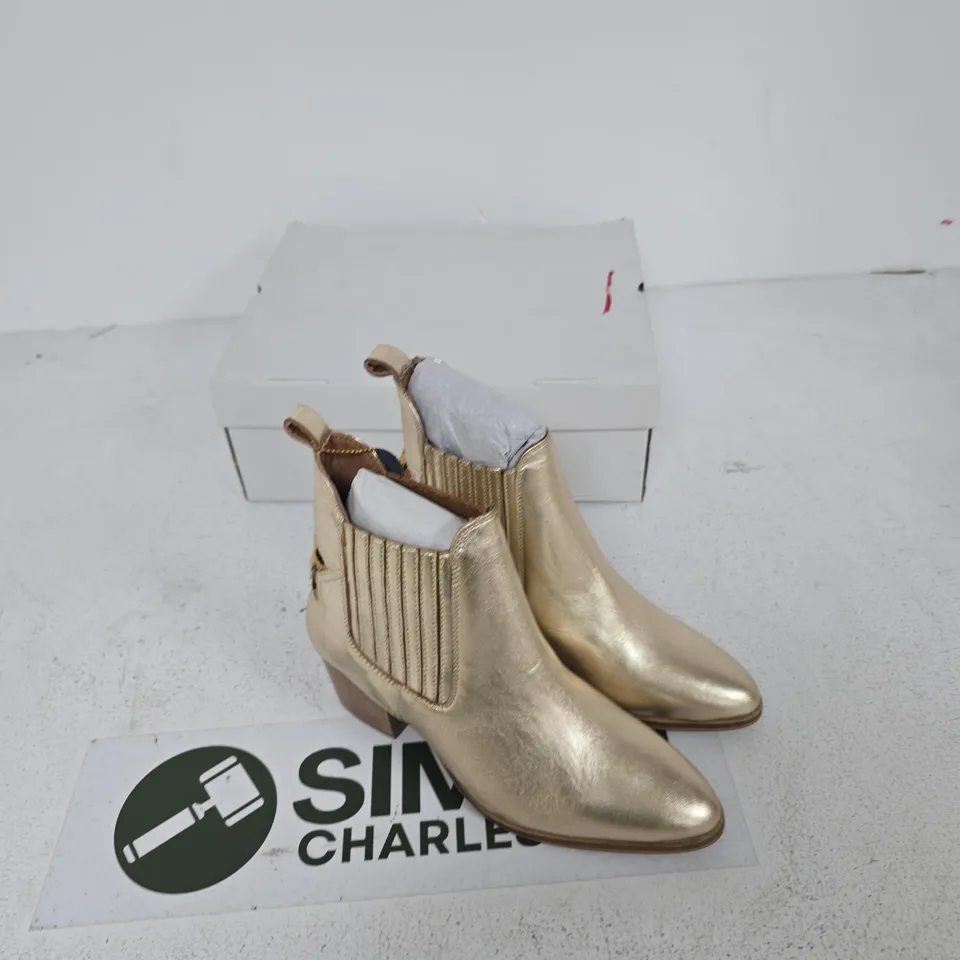 WOMEN'S METALLIC GOLD ANKLE BOOTS WITH LEOPARD PRINT PANEL – UK SIZE 6