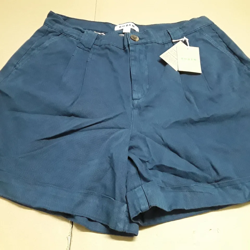 BODEN NAVY SHORTS - UK 14
