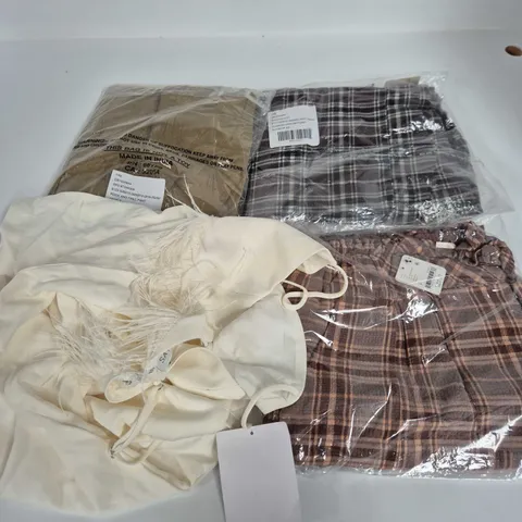 APPROXIMATELY 30 ASSORTED WOMENS CLOTHING ITEMS IN VARIOUS SIZES, STYLES & COLOURS TO INCLUDE BRANDS SUCH AS SAYLOR, FREE PEOPLE, ETC - COLLECTION ONL