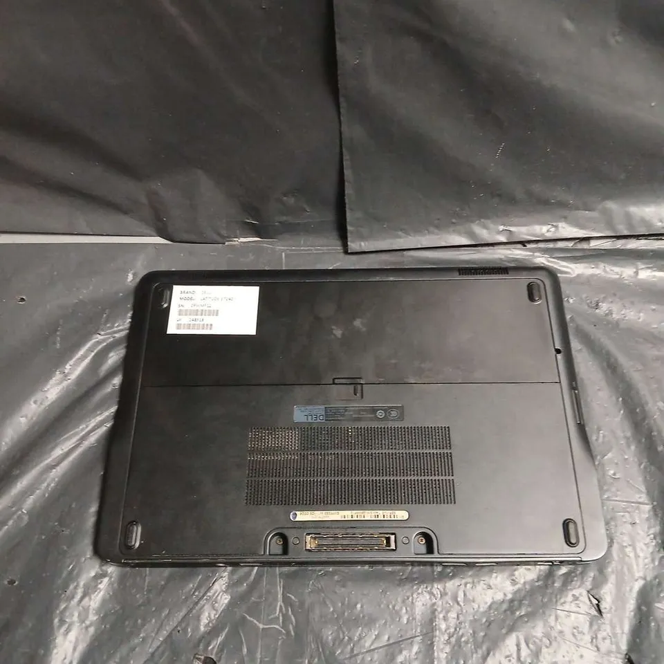 DELL LATITUDE E7240 LAPTOP – BLACK