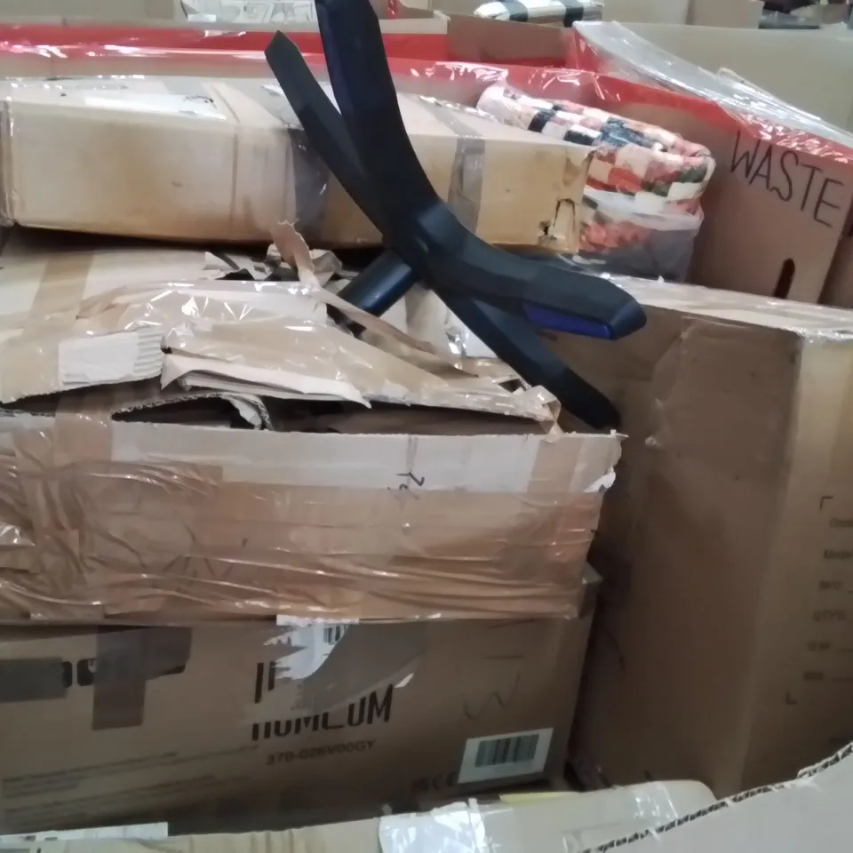 PALLET OF ASSORTED HOUSEHOLD GOODS AND PRODUCTS TO INCLUDE;CAR SEAT,YOGA MAT,LED MIRROR LIGHT