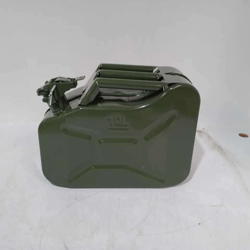 10L GREEN METAL LIQUID CONTAINER WITH LOCKABLE SPOUT