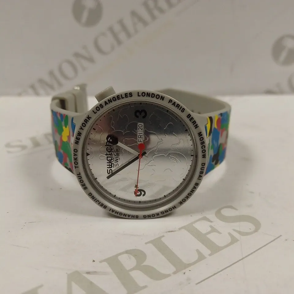 SWATCH X A BATHING APE WATCH WITH CASE