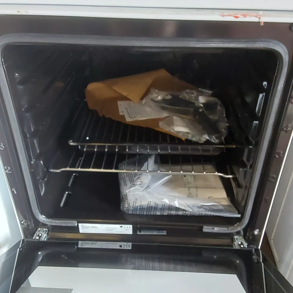 FLAVEL FSBG51W SINGLE OVEN GAS COOKER - WHITE