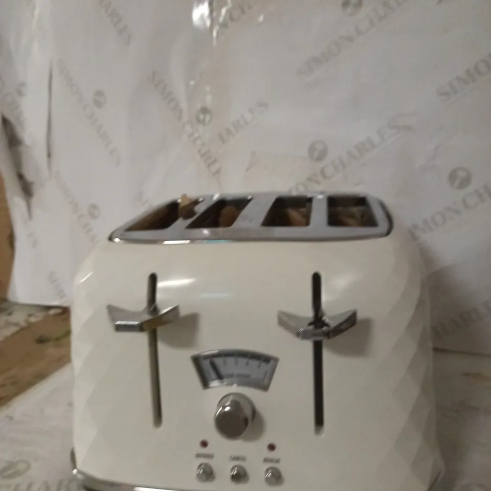 DE'LONGHI BRILLANTE CTJ4003W 4-SLICE TOASTER - WHITE