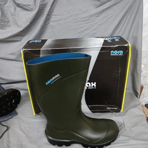 NORA PROFESSIONAL BOOTS OLIVE GREEN RUBBER RAIN BOOTS – UK 10