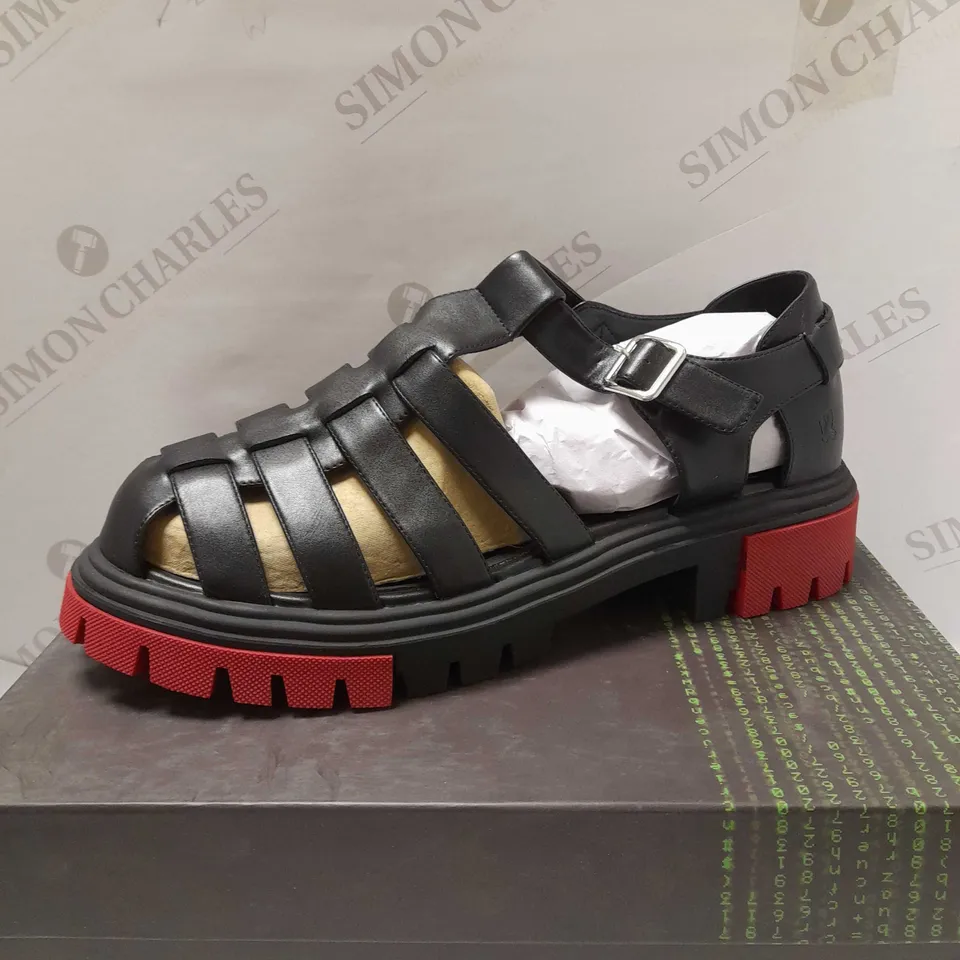 KOI AVALON MEN'S BLACK/RED GLADIATOR SANDALS - SIZE 12
