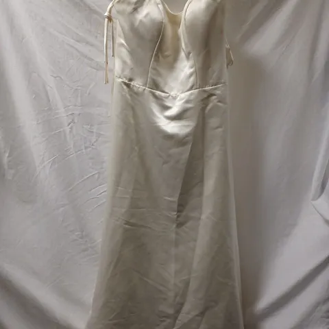 BERKETEX CLASSIC CONNIE WEDDING DRESS, IVORY - SIZE 16