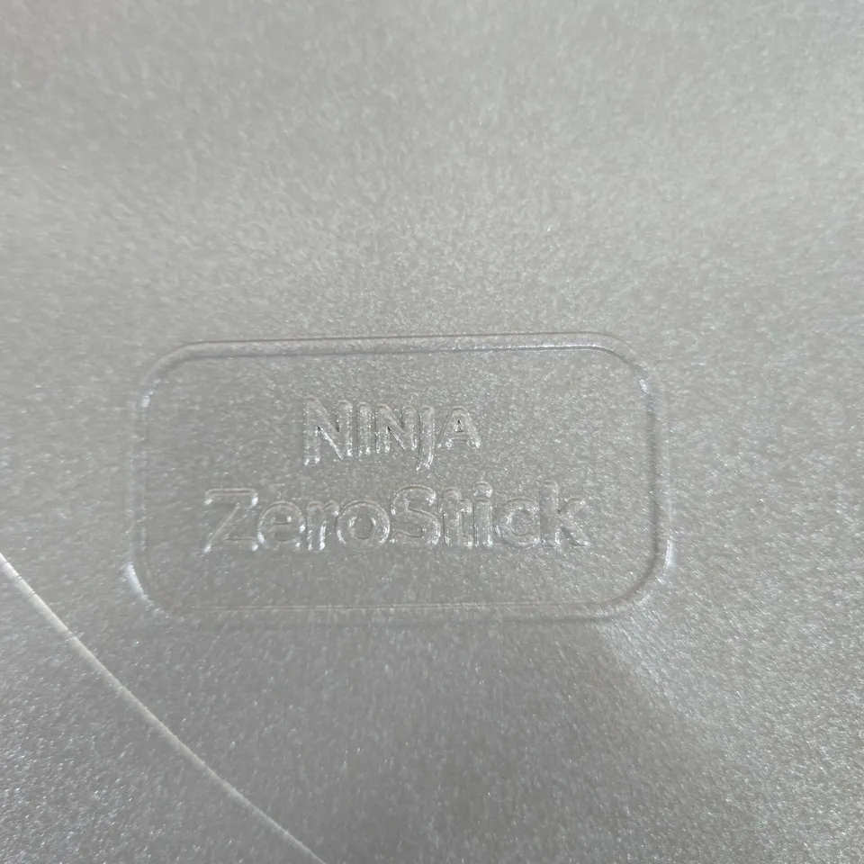 NINJA NON-STICK BAKING TRAY