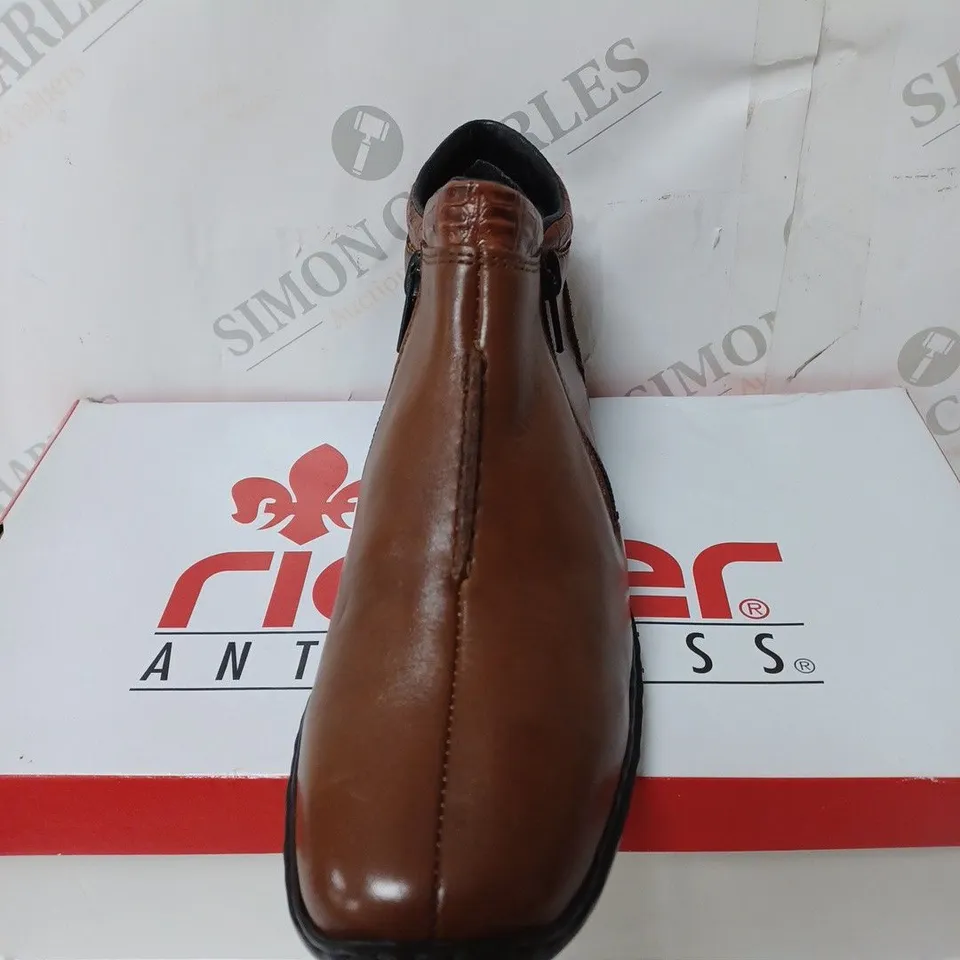 BOXED RIEKER LEATHER STITCH ROUND TOE BOOTS, TAN - SIZE 4