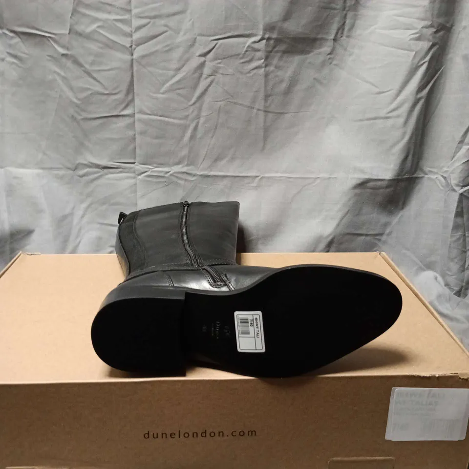 BOXED PAIR OF DUNE LONDON BLACK LEATHER KNEE-HIGH BOOTS – UK 7 (EU 40)