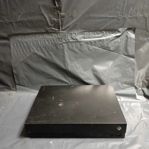 MICROSOFT XBOX ONE X CONSOLE 