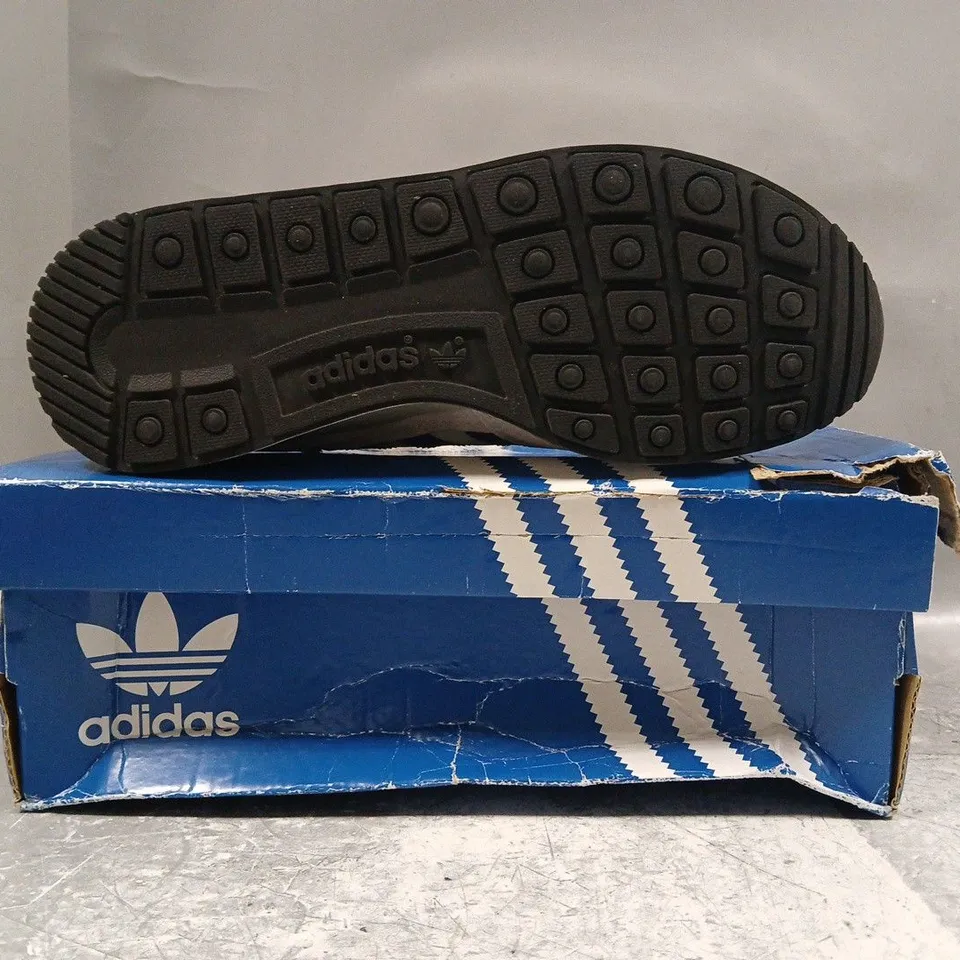 BOXED PAIR OF ADIDAS ZX 500 WOMEN'S SHOES IN ICE BLUE/BLUE/GREY SIZE UK 6.5