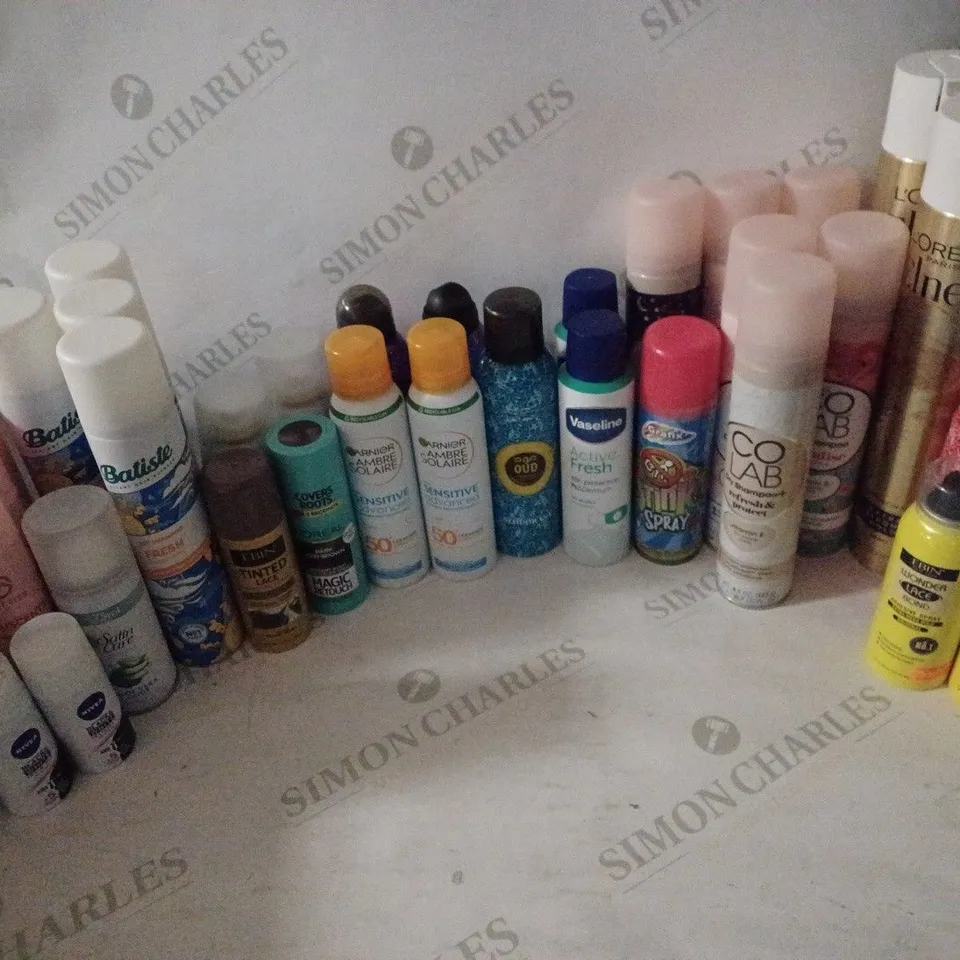BOX OF HOUSEHOLD ITEMS TO INCLUDE GOT2B GLUED , LOREAL PARIS EXTRA STRONG HOLD HAIRSPRAY