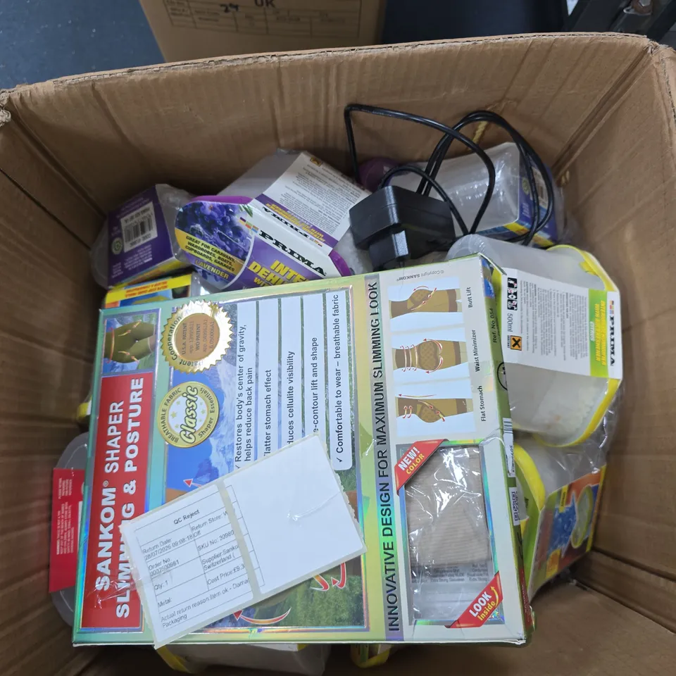 BOX OF APPROXIMATELY 15 ASSORTED ITEMS INCLUDING &MAISIE SKIRT, SANKOM SHAPER SLIMMING & POSTURE AND &MAISIE YELLOW TROUSERS