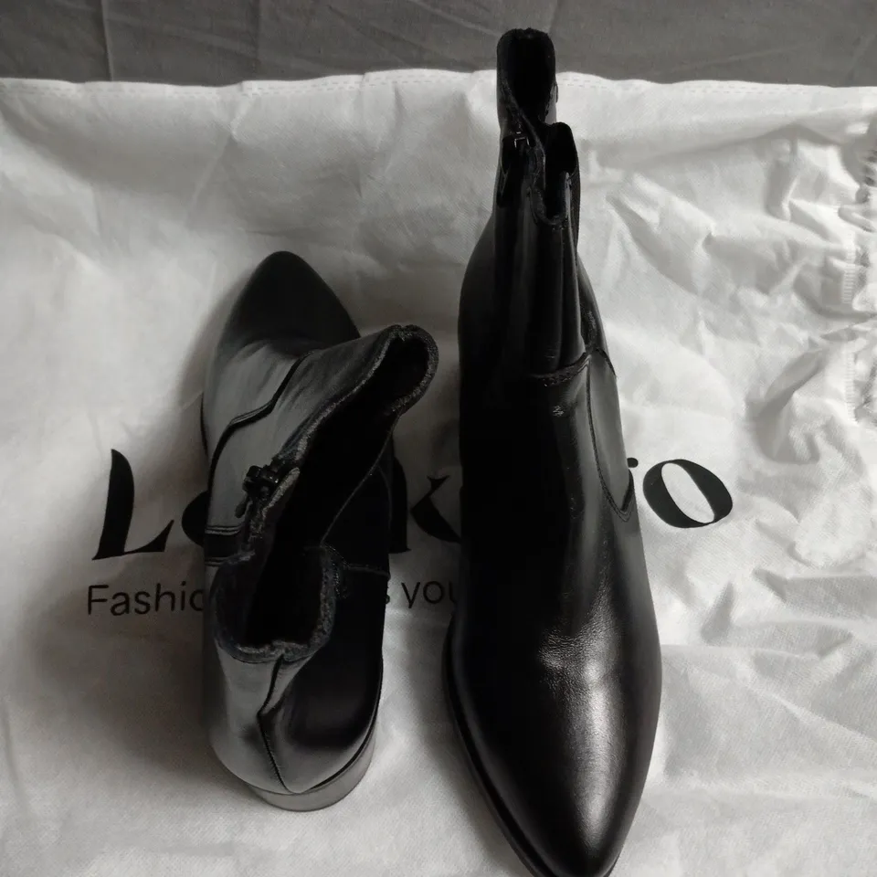 KAOLA BLACK NAPPA LEATHER HEEL BOOTS, WOMEN'S ANKLE BOOTS, UK7 (EU40)