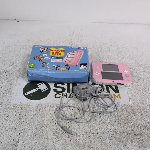 NINTENDO 2DS PINK/WHITE WITH TOMODACHI LIFE PRE-INSTALLED – BOXED