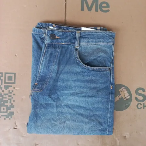 BERSHKA 3/4 DENIM SHORTS IN BLUE SIZE EU 38