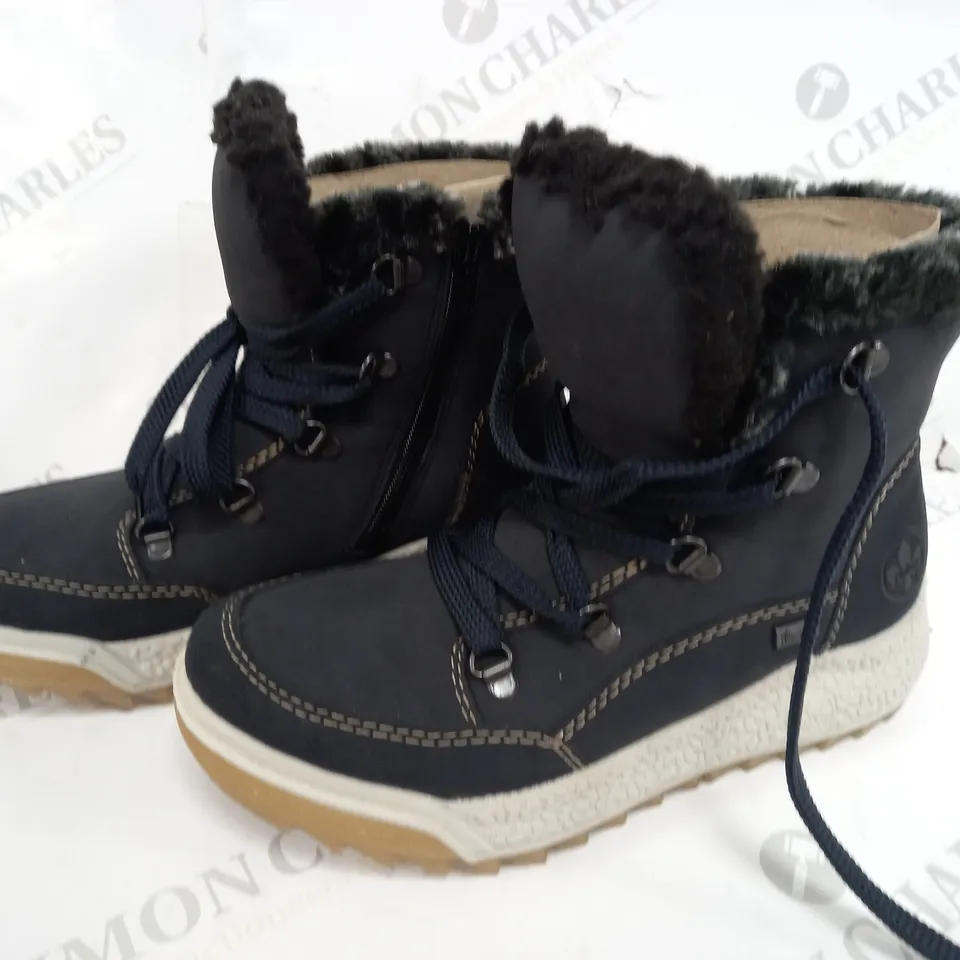 BOXED PAIR OF RIEKER BLUE BOOTS SIZE 3.5