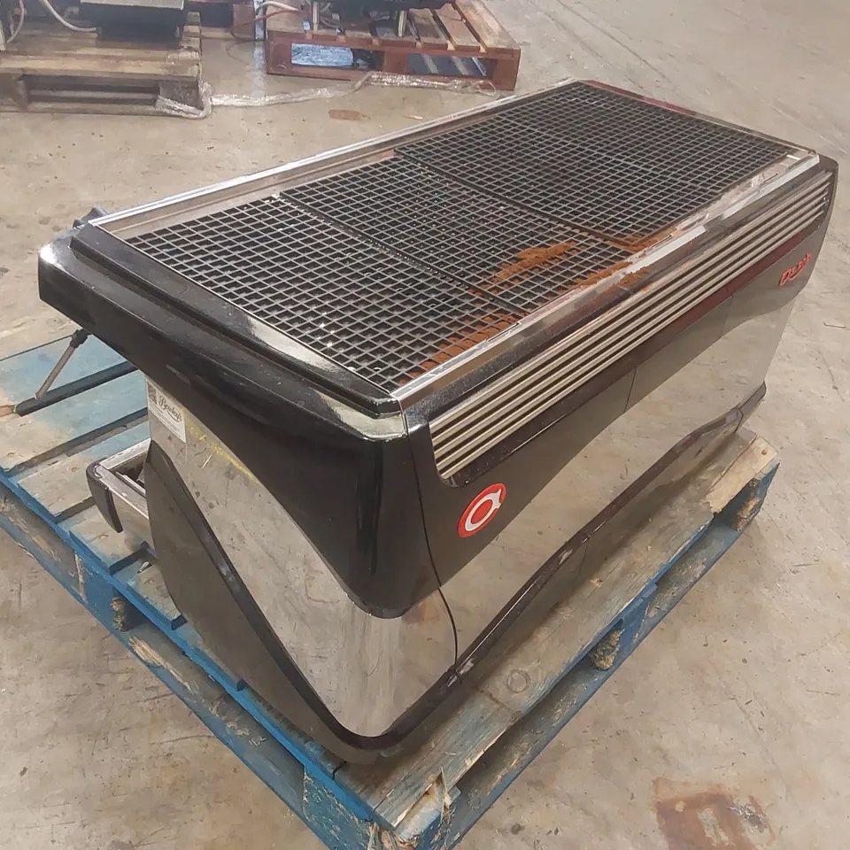 ASTORIA COMMERCIAL 3 GROUP COFFEE MACHINE