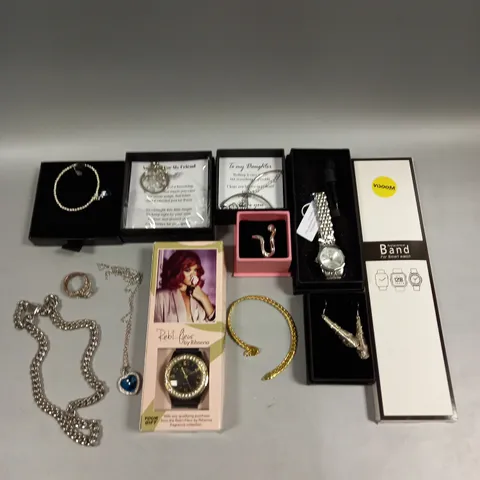 APPROXIMATELY 30 ASSORTED JEWELLERY PRODUCTS TO INCLUDE NECKLACES, EARRINGS, WATCHES ETC