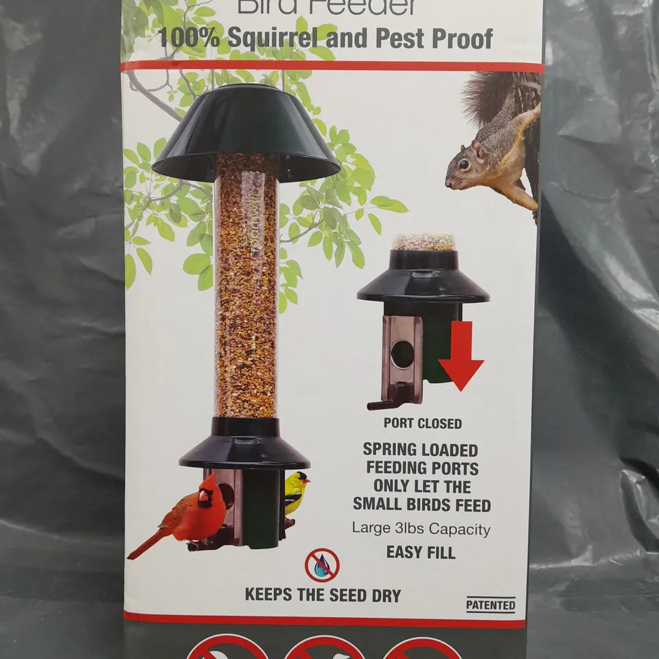 BOXED ROAMWILD SQUIRREL AND PEST PROOF BIRD FEEDER