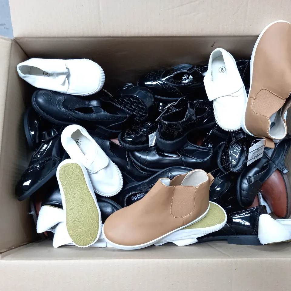 APPROXIMATELY 13 ASSORTED KIDS PAIRS OF SHOES IN VARIOUS COLOURS, STYLES, AND SIZES