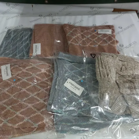 LOT OF 6 ASSORTED KNITWEAR CLOTHING ITEMS - VARIOUS SIZES