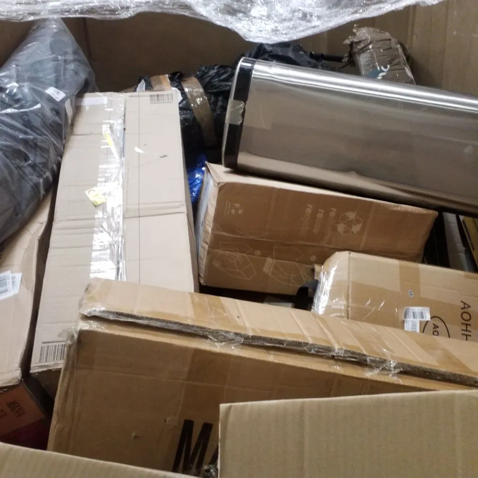 PALLET CONTAINING ASSORTED PRODUCTS INCLUDING TRUNKI KIDS SUITCASE, ARC XL MANTEL, WINDOW SILL PROTECTOR, POP UP TENT & CLOTHES DRYING RACK 