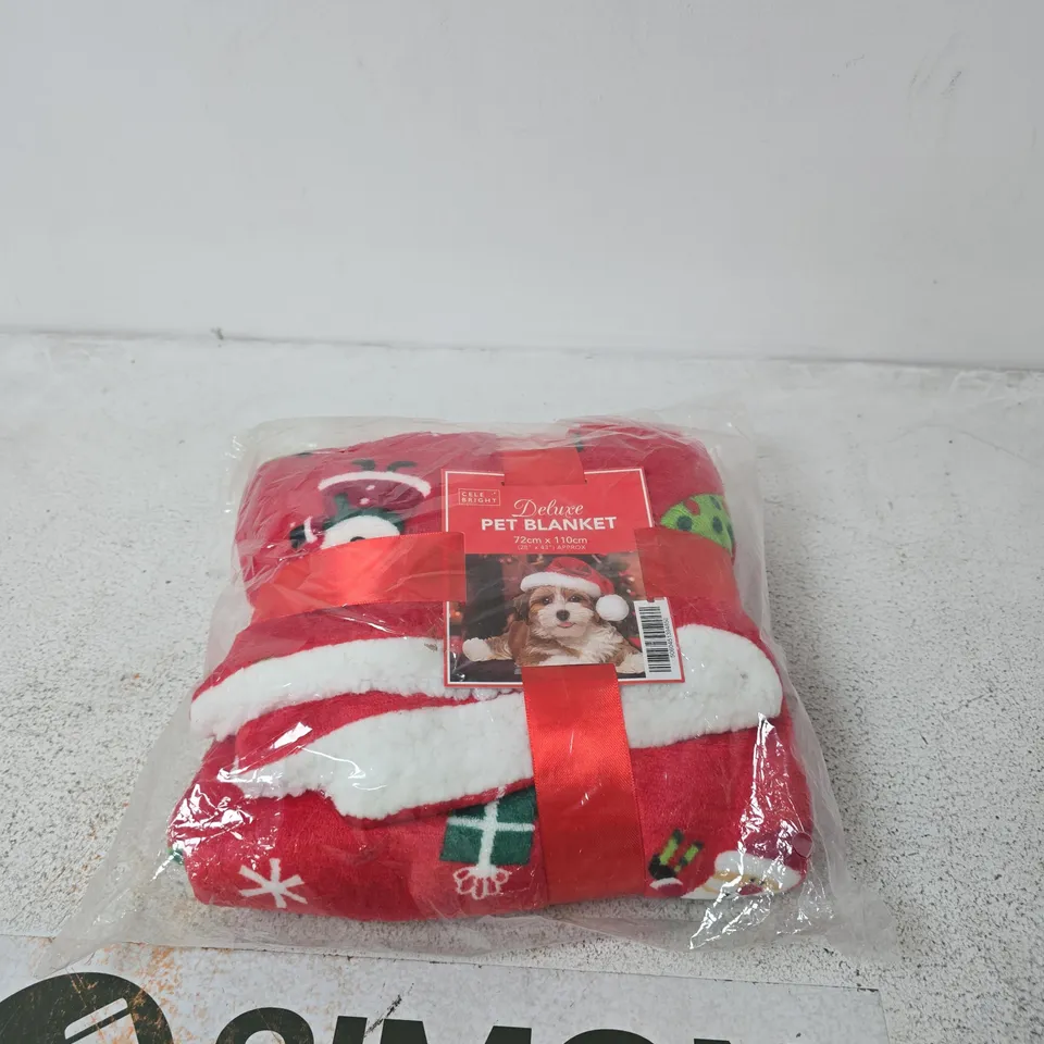 DELUXE PET BLANKET – RED CHRISTMAS DESIGN, 72 X 110 CM