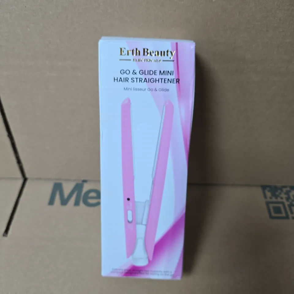 ERTHBEAUTY GO & GLIDE MINI HAIR STRAIGHTENER – PINK BOXED