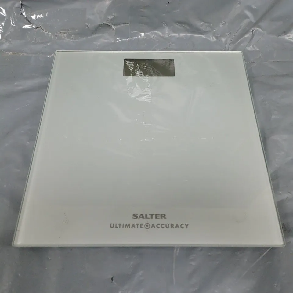 SALTER ULTIMATE ACCURACY DIGITAL BATHROOM SCALES IN PHANTOM GREY - COLLECTION ONLY