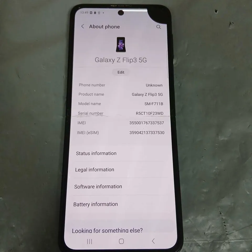 SAMSUNG GALAXY Z FLIP3 5G SM-F711B – BLACK/BRONZE (USED)