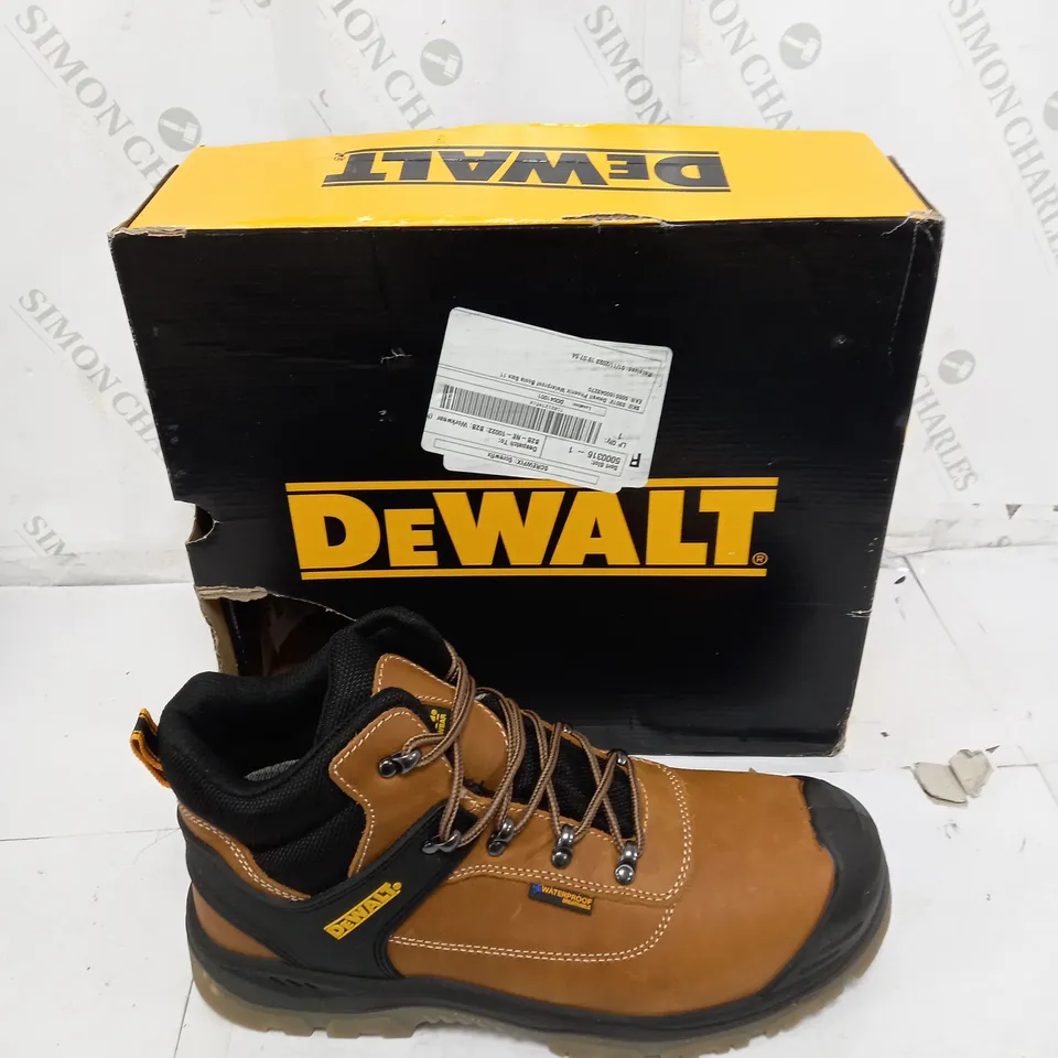 BOXED PAIR OF DEWALT WATERPROOF BREATHABLE STEEL TOE CAP BOOTS SIZE UK 11