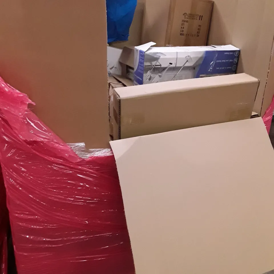 PALLET OF ASSORTED HOUSEHOLD ITEMS TO INCLUDE HEATED BLANKET, BABY PLAYPEN AND BIRD FEEDER