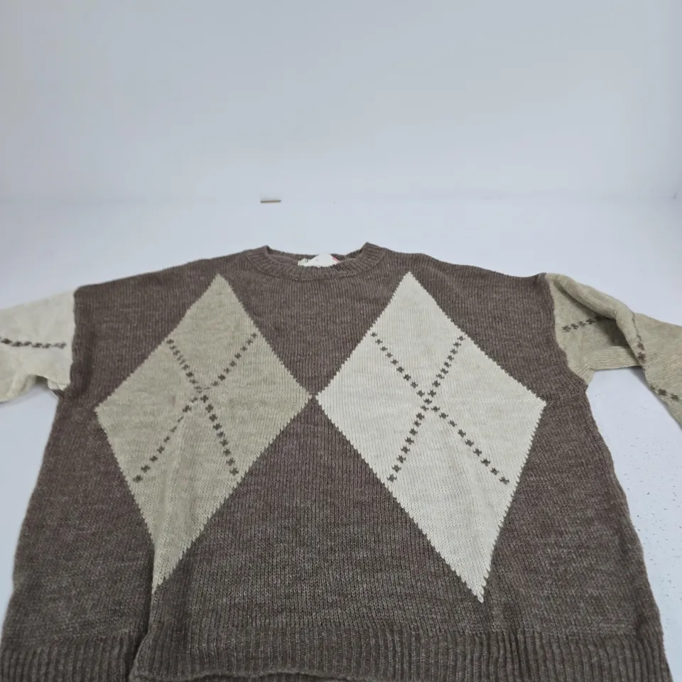 MISUMI KNIT ARGYLE SWEATER – MOCHA, ONE SIZE 