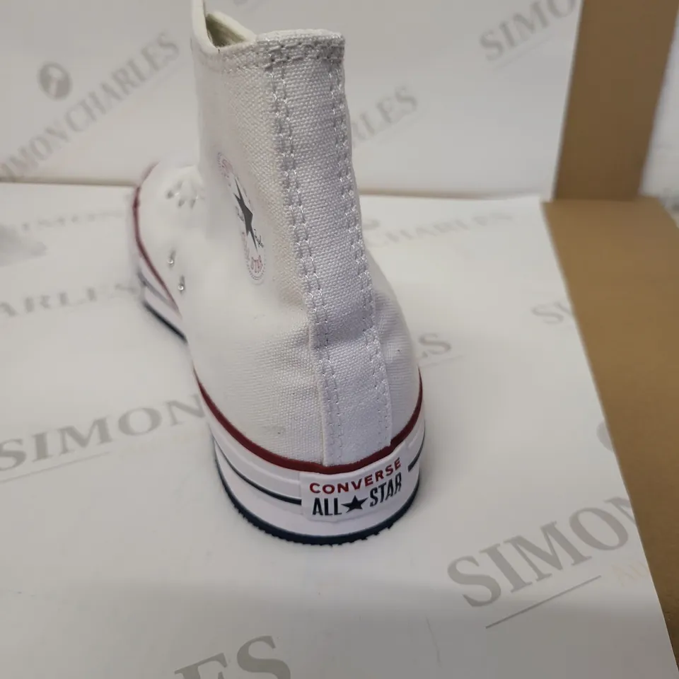 WHITE TRAINERS IN THE STYLE OF ALL STAR CONVERSE - SIZE 5 UK