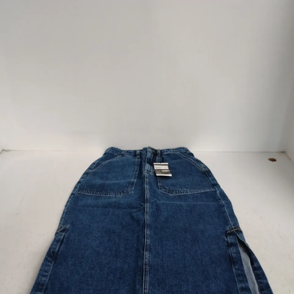 DENIM A-LINE SKIRT – WASHED INDIGO SIZE 26R FINISTERRE