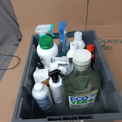 TOTE OF APPROXIMATELY 15 ASSORTED ITEMS TO INCLUDE: ECOVER NON BIO LAUNDRY DETERGENT 